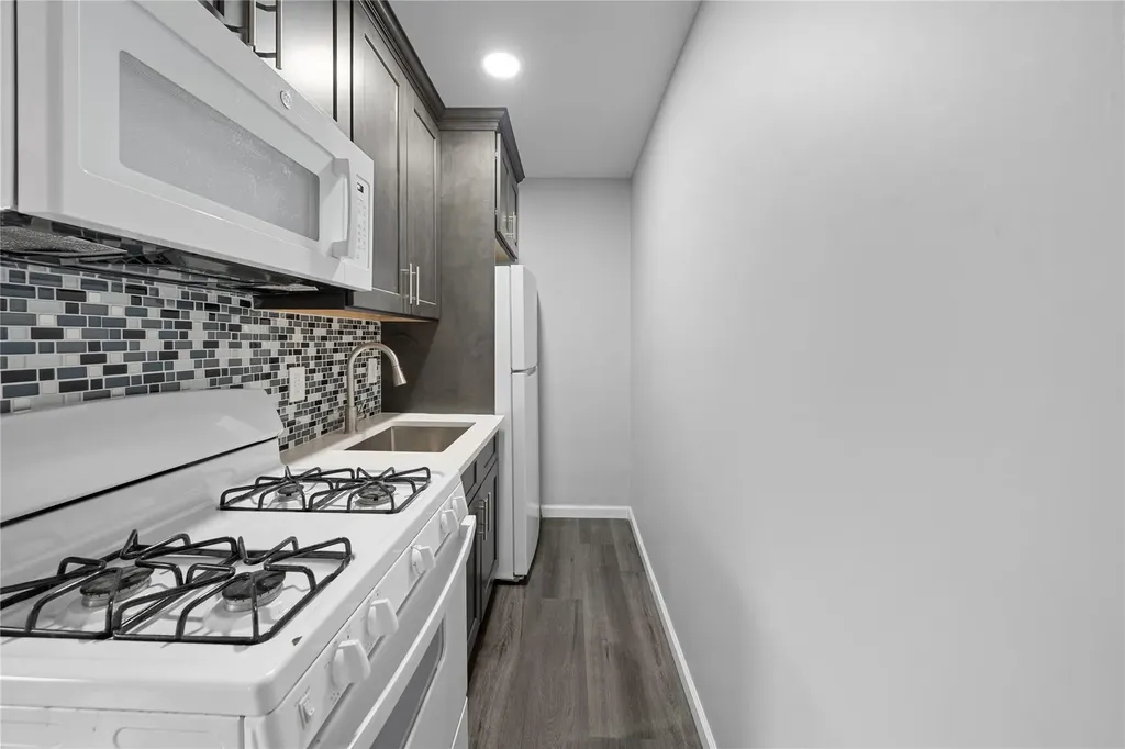 55 Madison Avenue Roosevelt NY 11575
