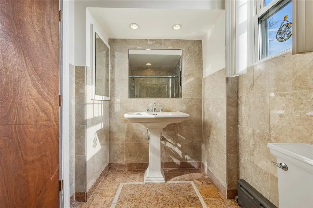 353 Bellevue Avenue Yonkers NY 10703