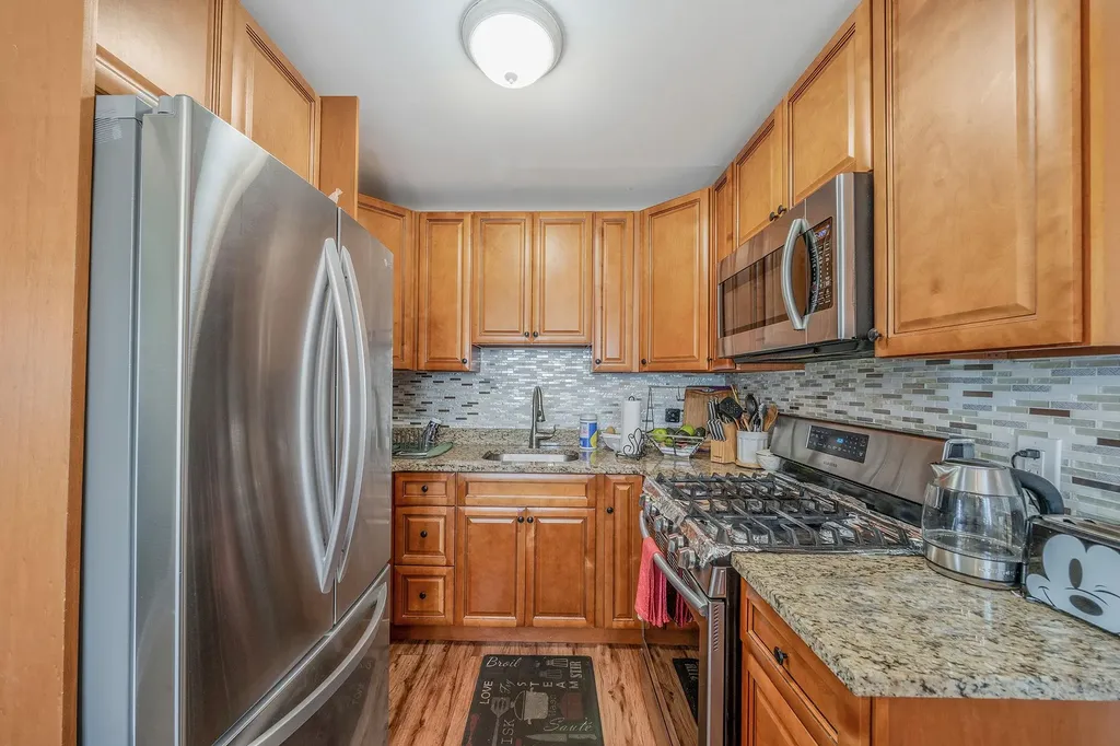 54 E Maple Street Central Islip NY 11722