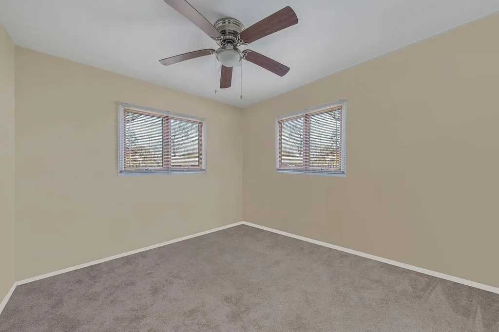 54 E Maple Street Central Islip NY 11722