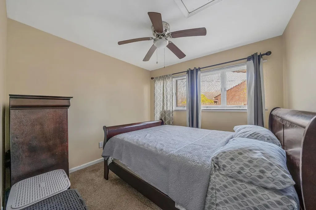 54 E Maple Street Central Islip NY 11722