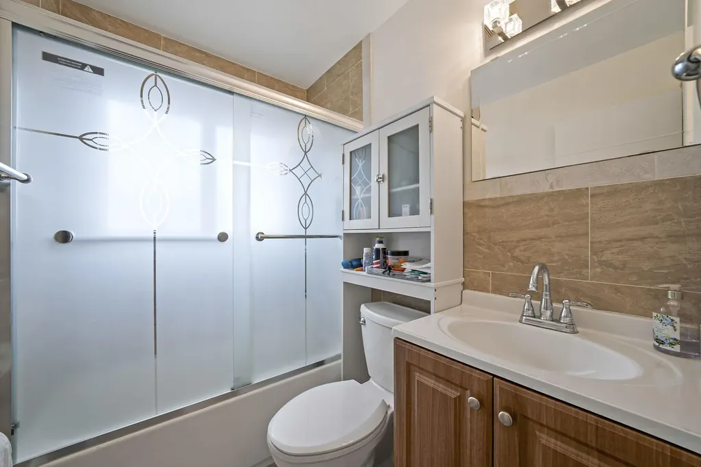 54 E Maple Street Central Islip NY 11722