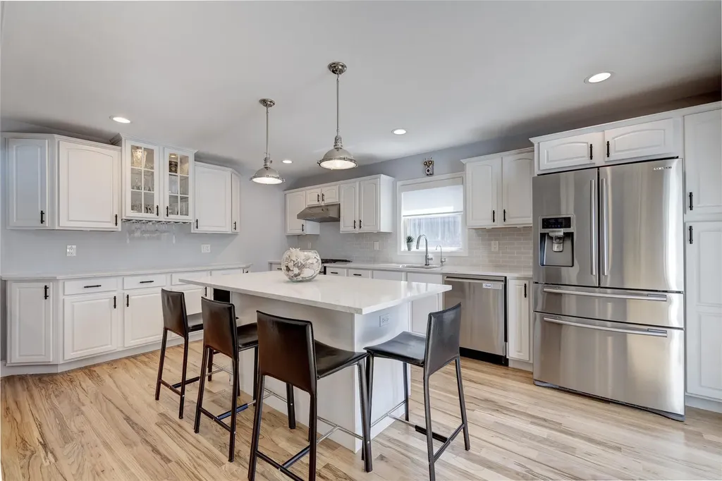 17 Juniper Place Huntington NY 11743