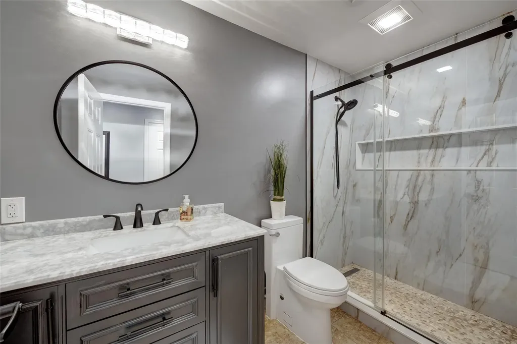 17 Juniper Place Huntington NY 11743