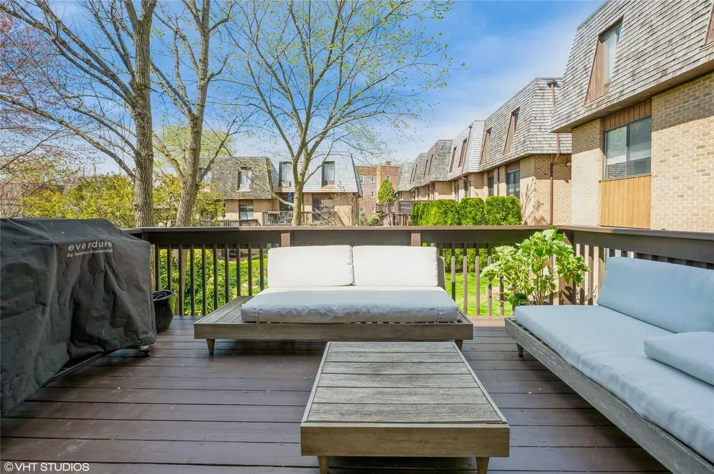 26 The Hamlet Pelham NY 10803