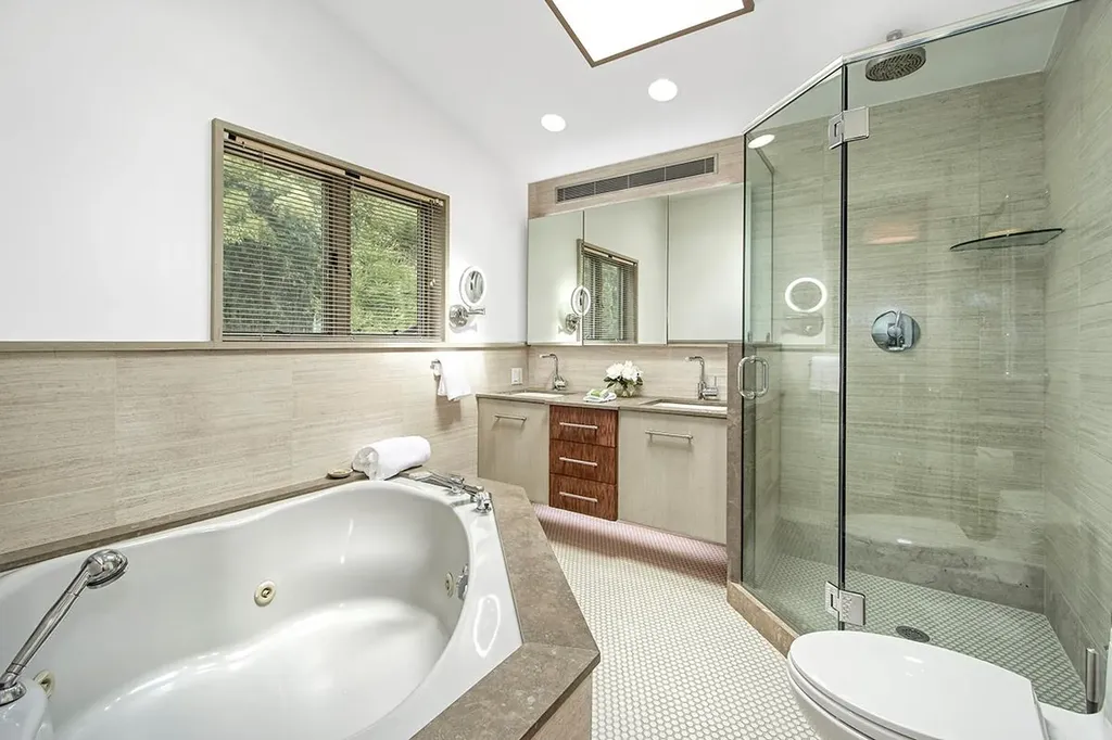 38 Stonewall Circle White Plains NY 10607