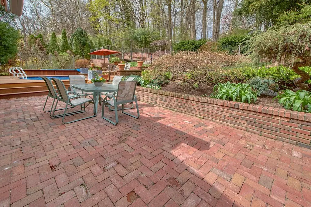 38 Stonewall Circle White Plains NY 10607