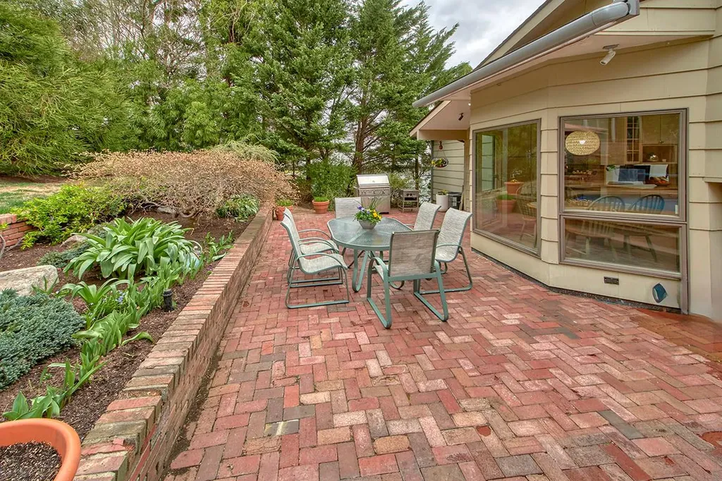 38 Stonewall Circle White Plains NY 10607