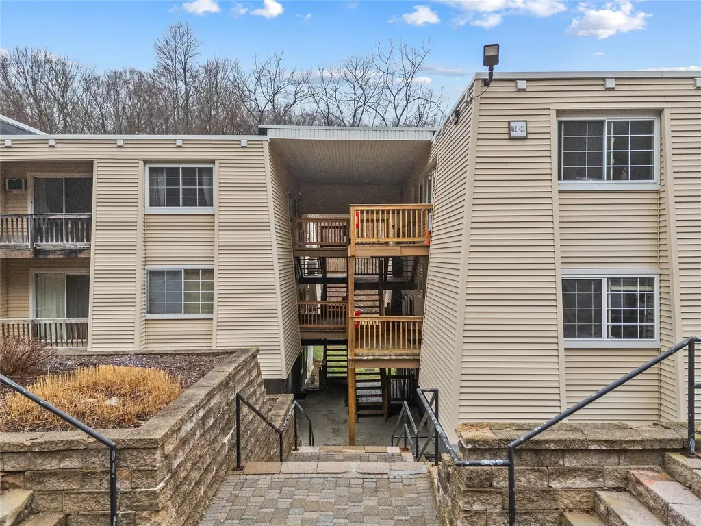 422 Fox Run Lane Carmel NY 10512