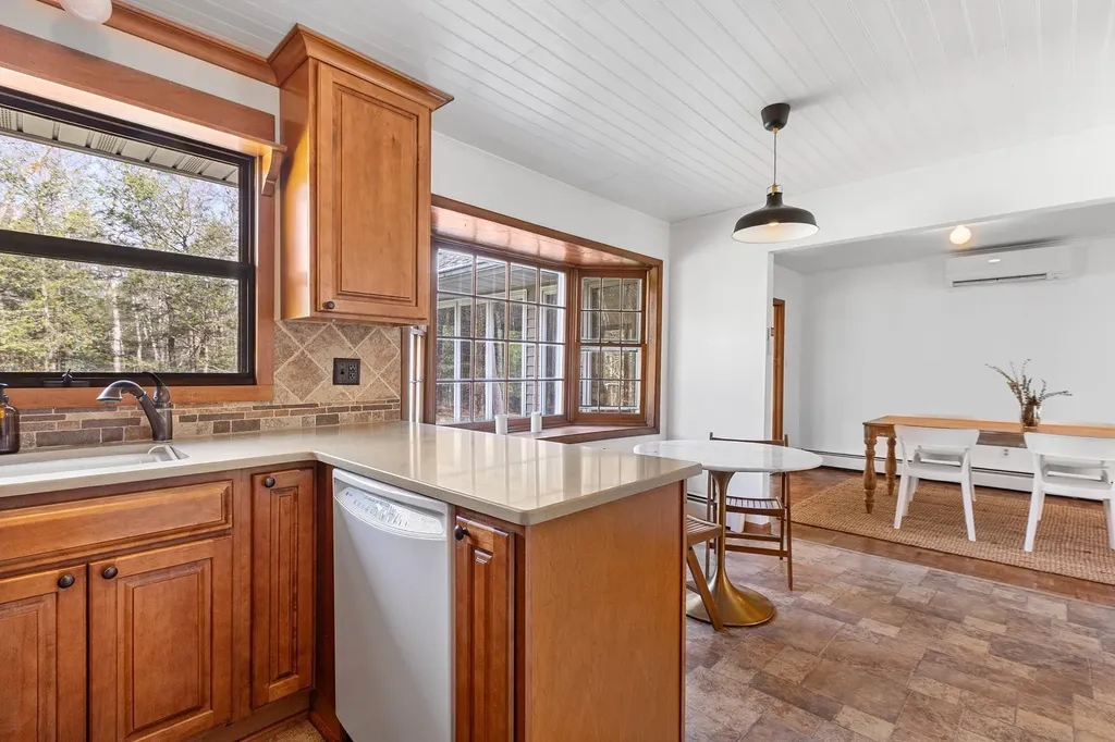 716 Stone Lane West Hurley NY 12491