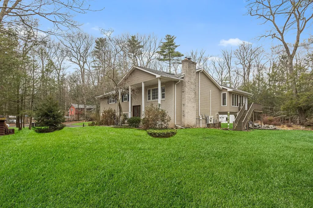 716 Stone Lane West Hurley NY 12491