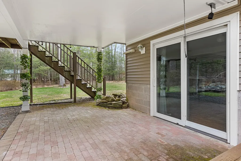 716 Stone Lane West Hurley NY 12491