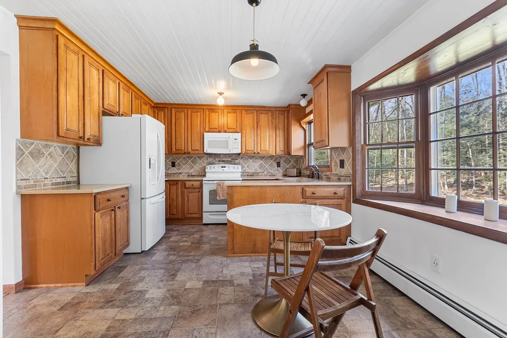 716 Stone Lane West Hurley NY 12491