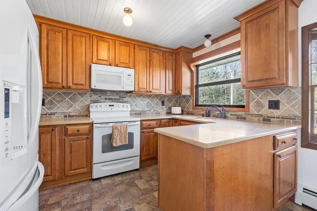 716 Stone Lane West Hurley NY 12491