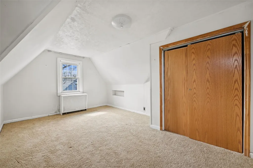 230 Roslyn Road Mineola NY 11501