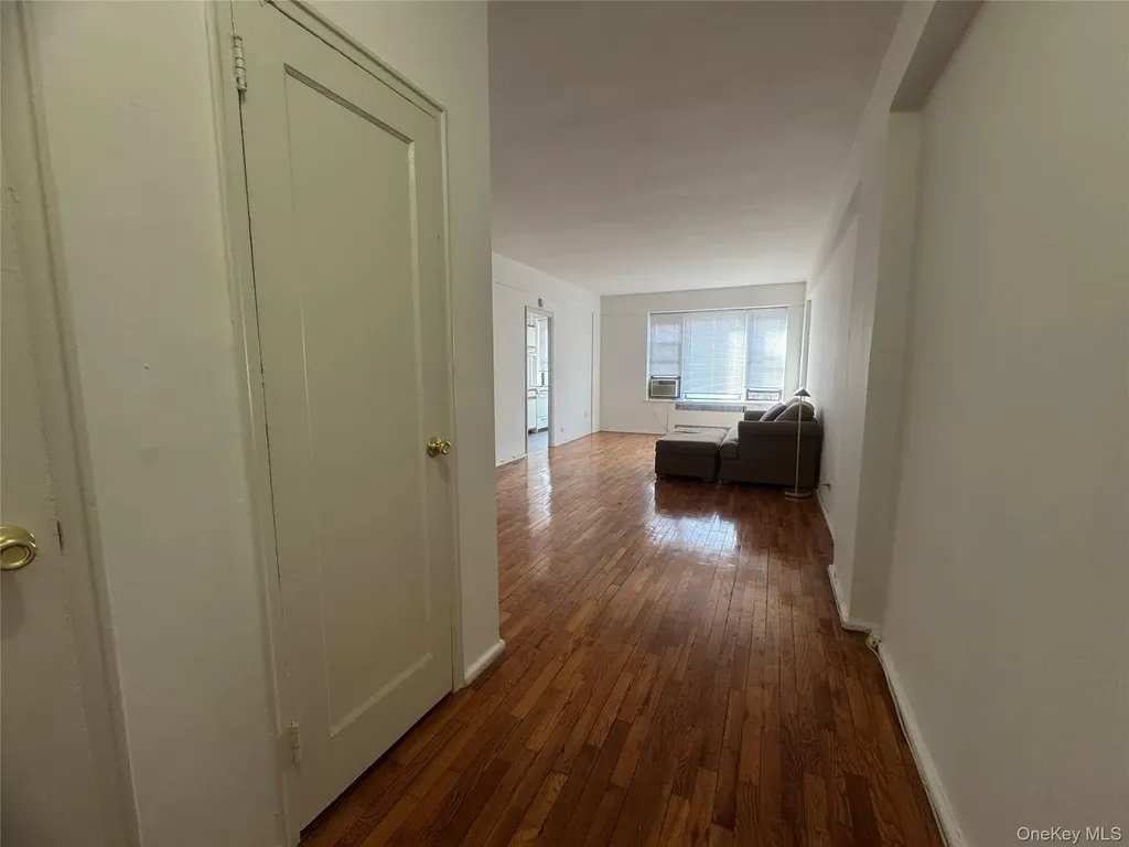 99-21 67th Road Forest Hills NY 11375