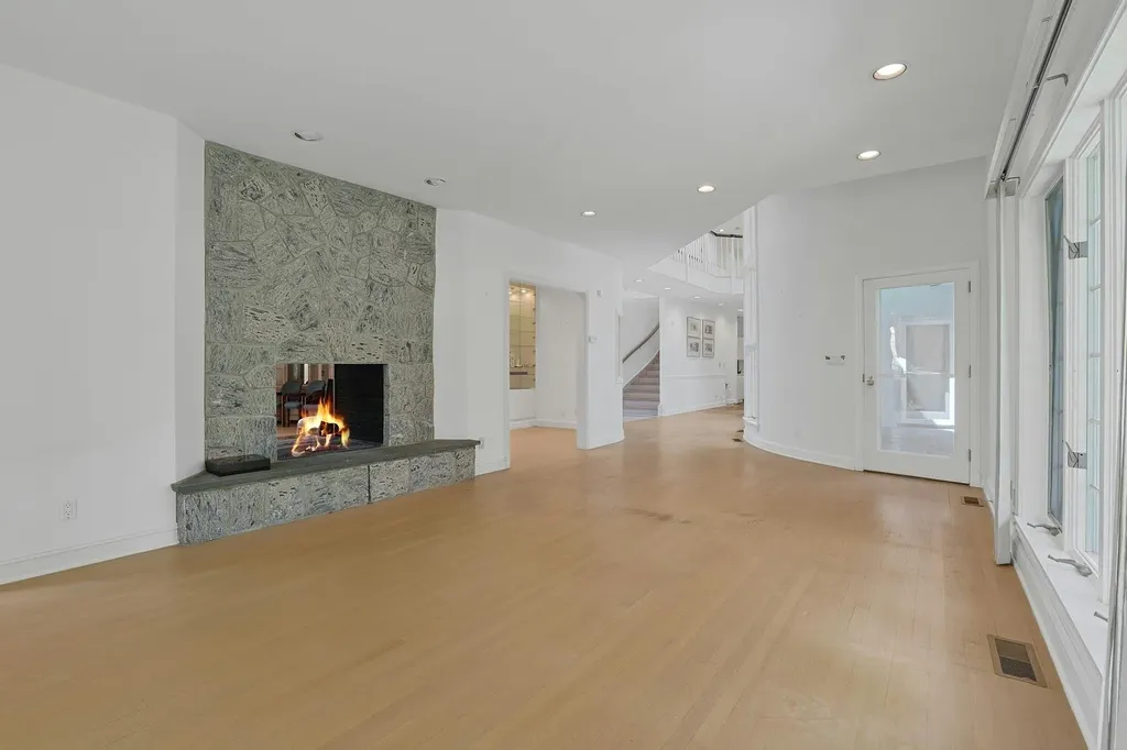 2 Sherbrooke Park Purchase NY 10577