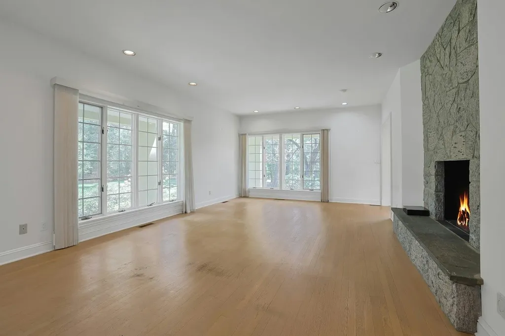 2 Sherbrooke Park Purchase NY 10577