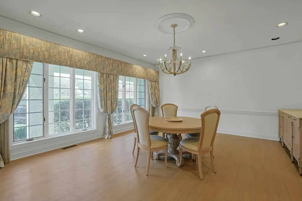 2 Sherbrooke Park Purchase NY 10577