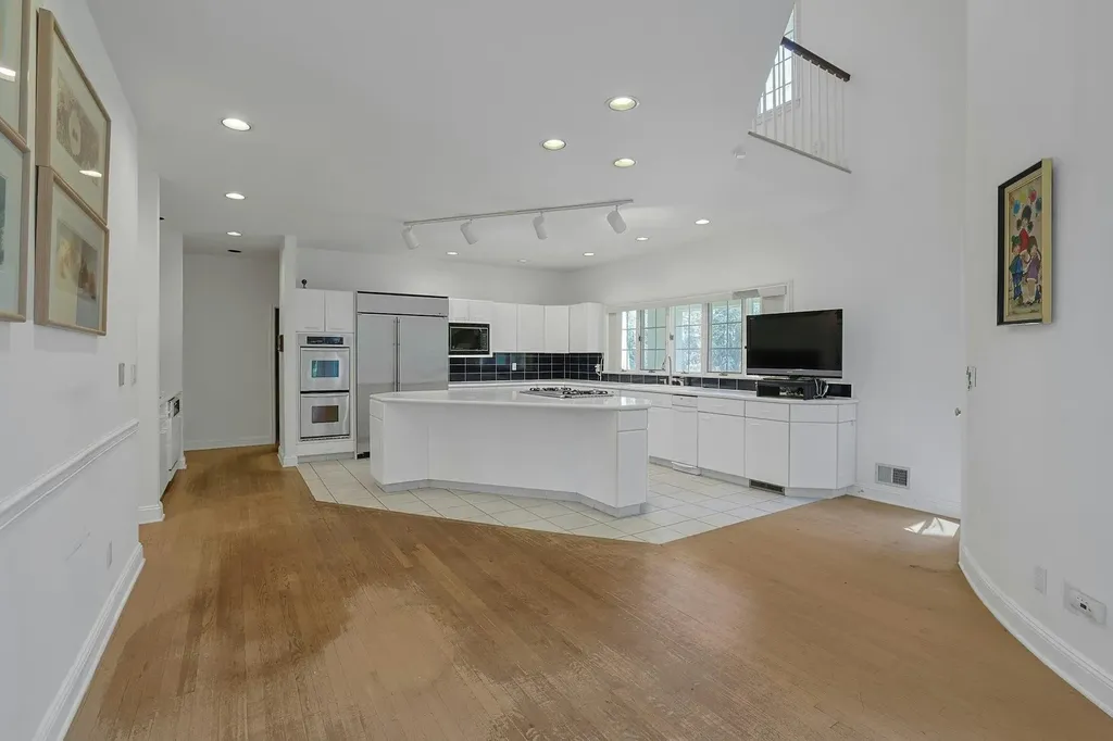 2 Sherbrooke Park Purchase NY 10577
