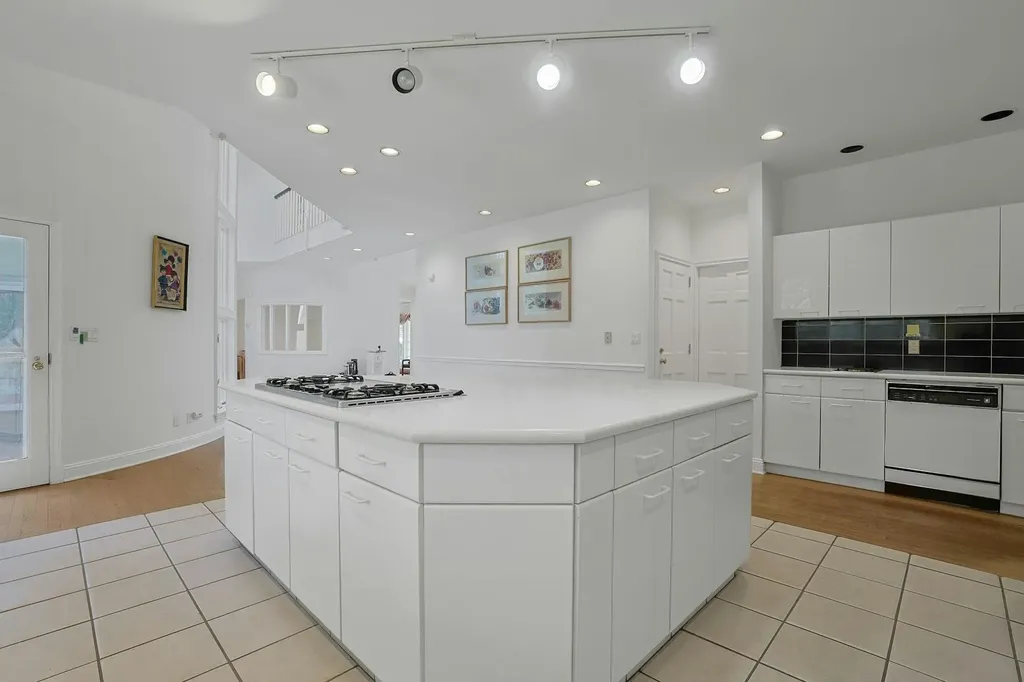 2 Sherbrooke Park Purchase NY 10577