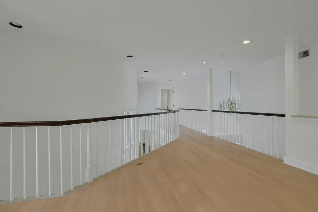 2 Sherbrooke Park Purchase NY 10577