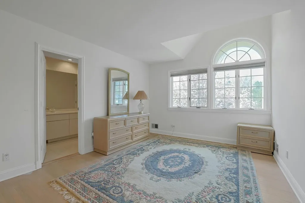 2 Sherbrooke Park Purchase NY 10577