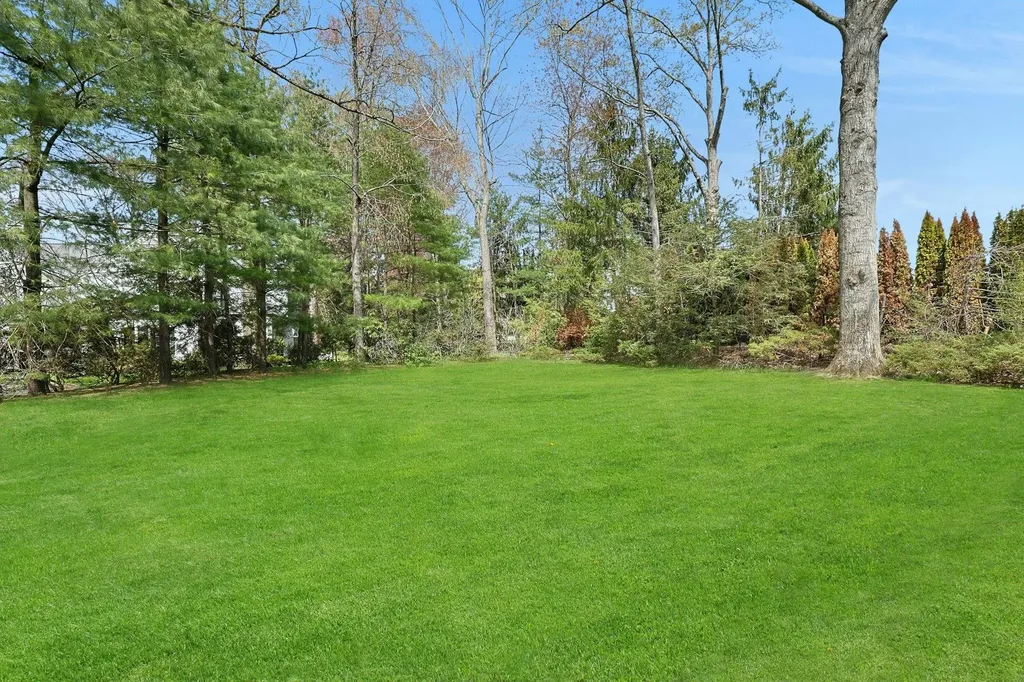 2 Sherbrooke Park Purchase NY 10577