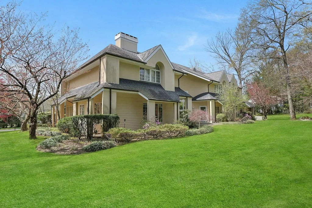 2 Sherbrooke Park Purchase NY 10577