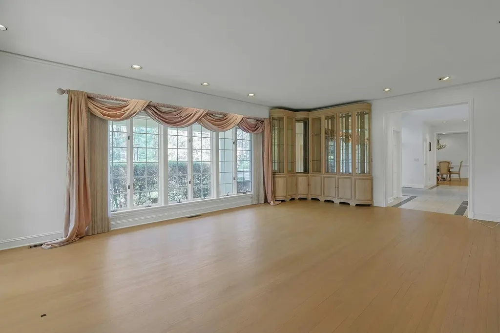 2 Sherbrooke Park Purchase NY 10577