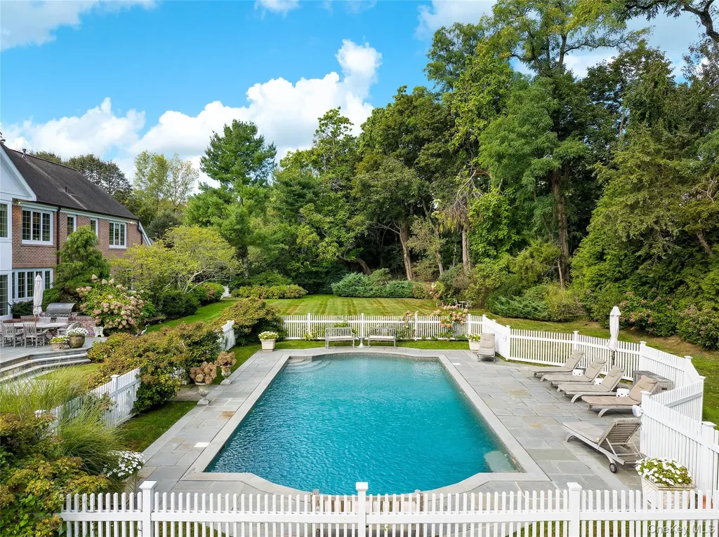7 Coventry Court Purchase NY 10577