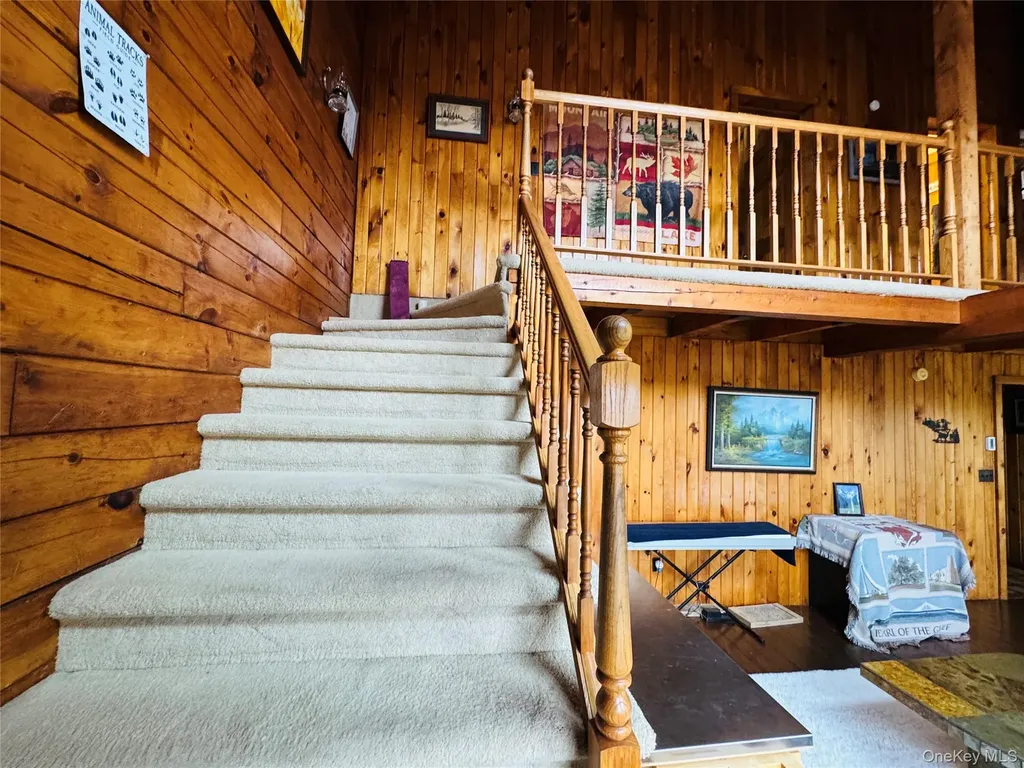 12 Wyms Heights Drive Marlboro NY 12542