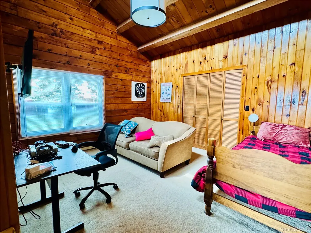 12 Wyms Heights Drive Marlboro NY 12542