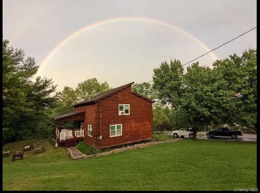 12 Wyms Heights Drive Marlboro NY 12542
