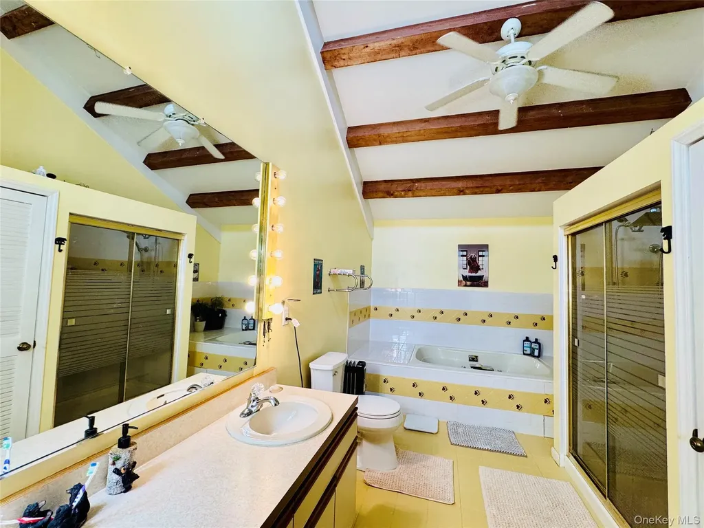 12 Wyms Heights Drive Marlboro NY 12542