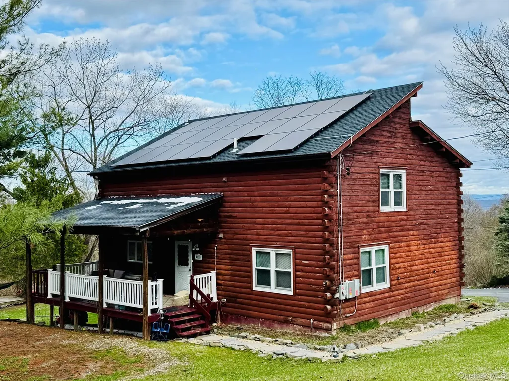 12 Wyms Heights Drive Marlboro NY 12542