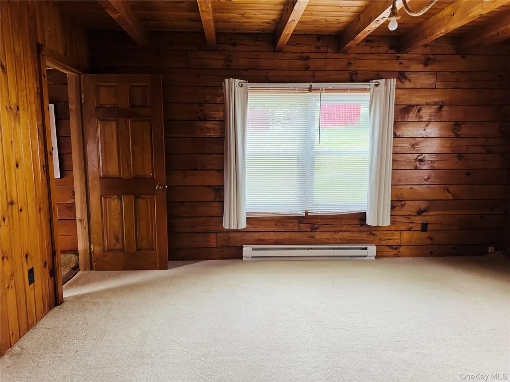 12 Wyms Heights Drive Marlboro NY 12542