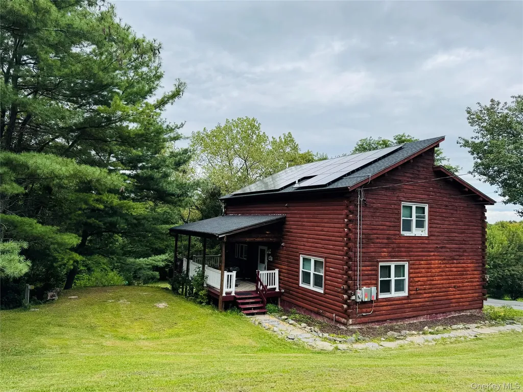 12 Wyms Heights Drive Marlboro NY 12542