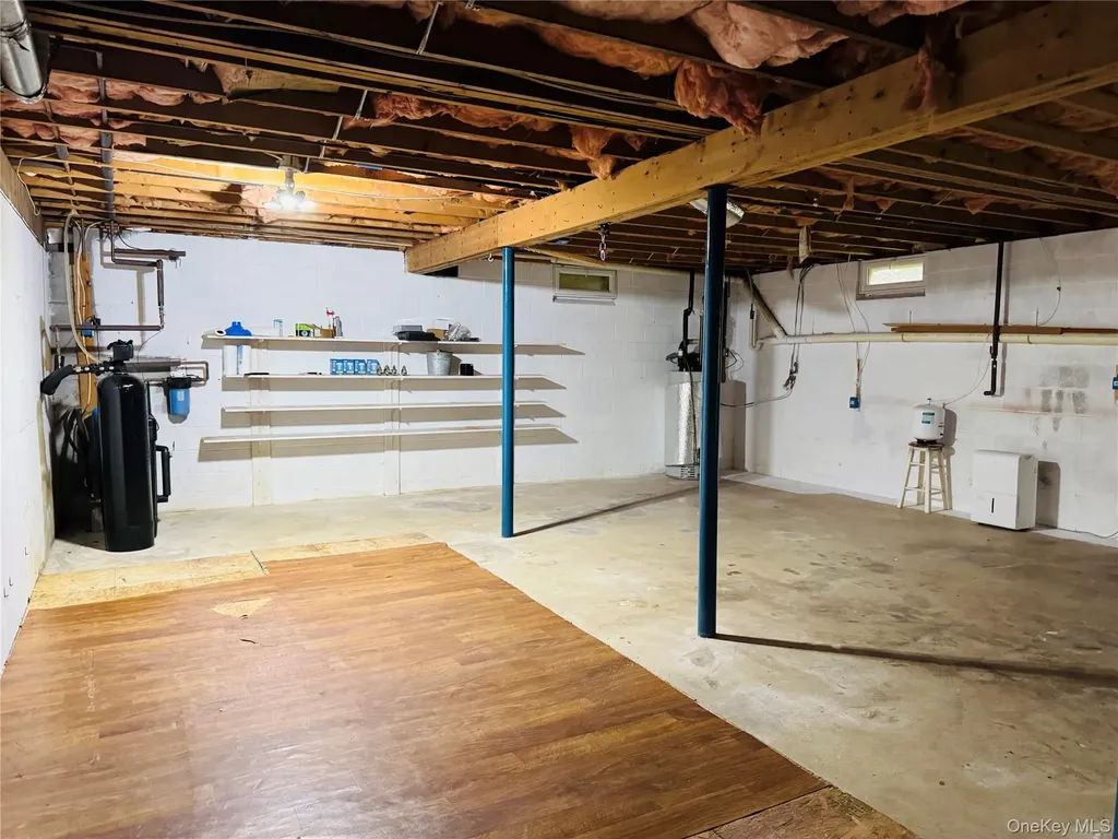 12 Wyms Heights Drive Marlboro NY 12542