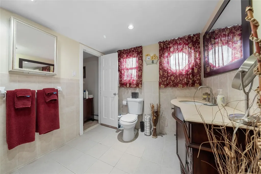 37 Oceanview Avenue Valley Stream NY 11581