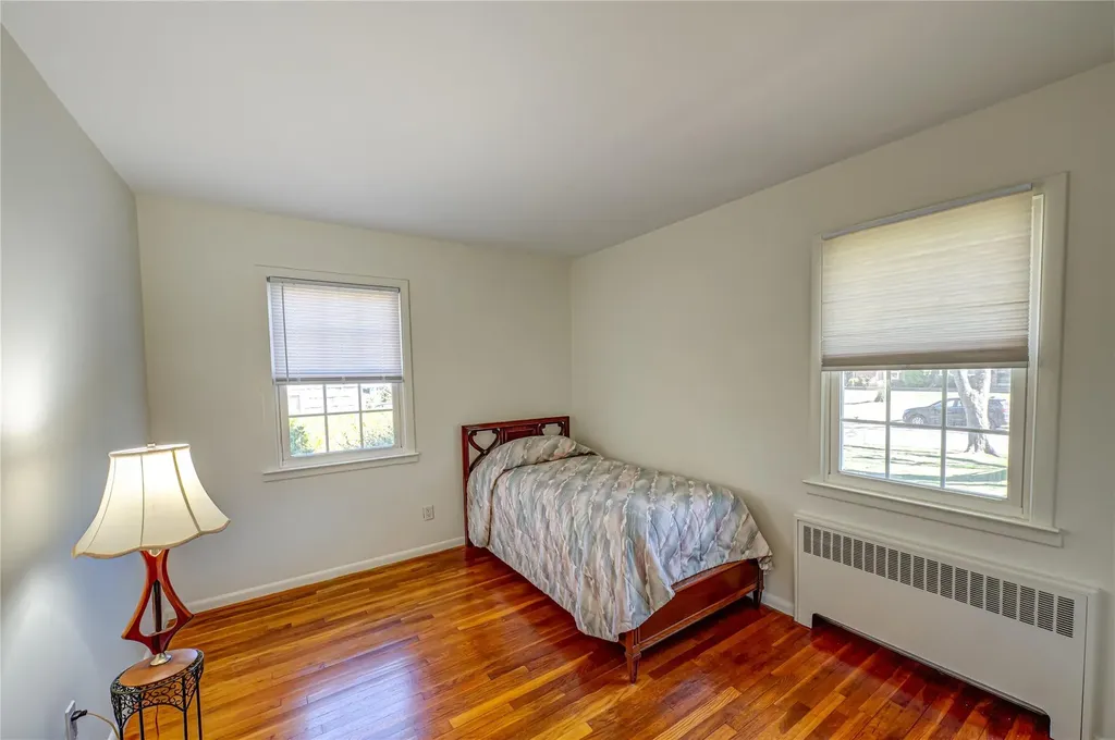 5 Cinderella Lane Saint James NY 11780