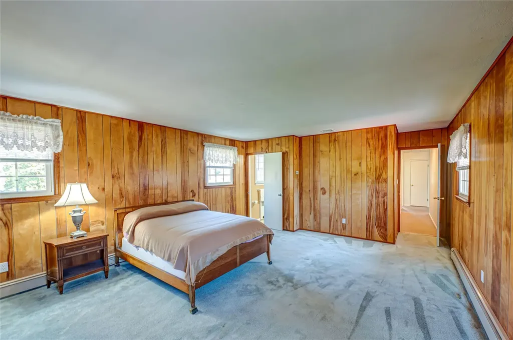 5 Cinderella Lane Saint James NY 11780