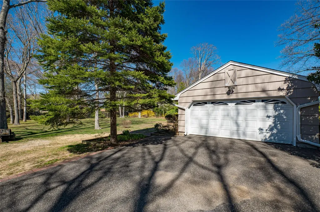 5 Cinderella Lane Saint James NY 11780