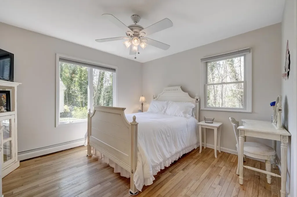 1a Carnegie Avenue Cold Spring Harbor NY 11724