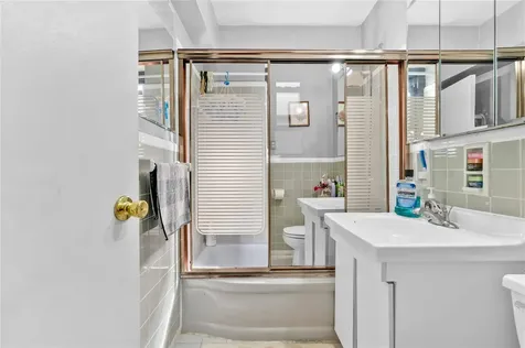 138-25 31 Drive Flushing NY 11354