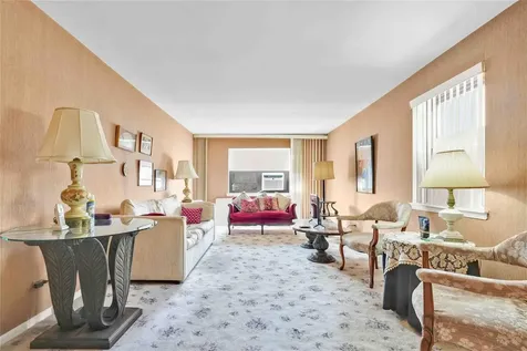 138-25 31 Drive Flushing NY 11354