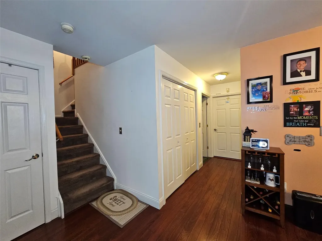 5 Abingdon Mews Middletown NY 10940