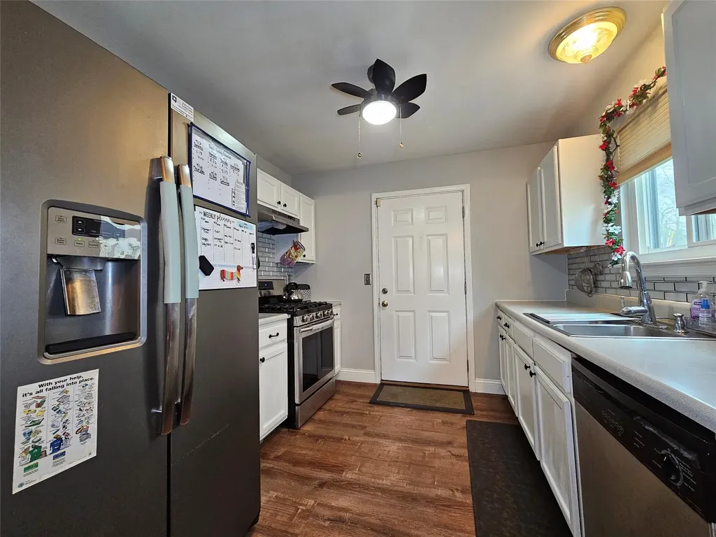 5 Abingdon Mews Middletown NY 10940