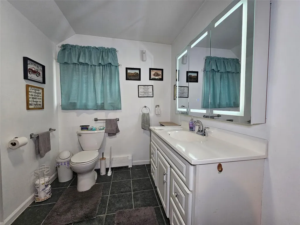 5 Abingdon Mews Middletown NY 10940