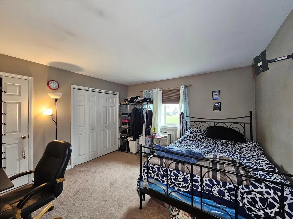 5 Abingdon Mews Middletown NY 10940